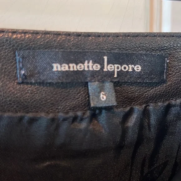 Designer Black cuir leather mini skirt zip front stud belt Nanette Lenore sz 6🔥 - Picture 7 of 13